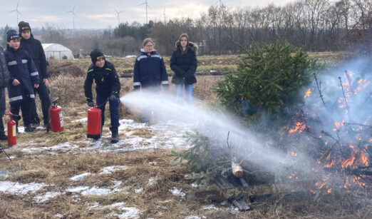 Feuerwehrjugend am „Zündeln“