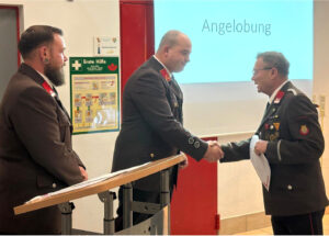 Mehr über den Artikel erfahren Wahlen, Beförderungen und Ehrungen bei der Feuerwehr Hauskirchen